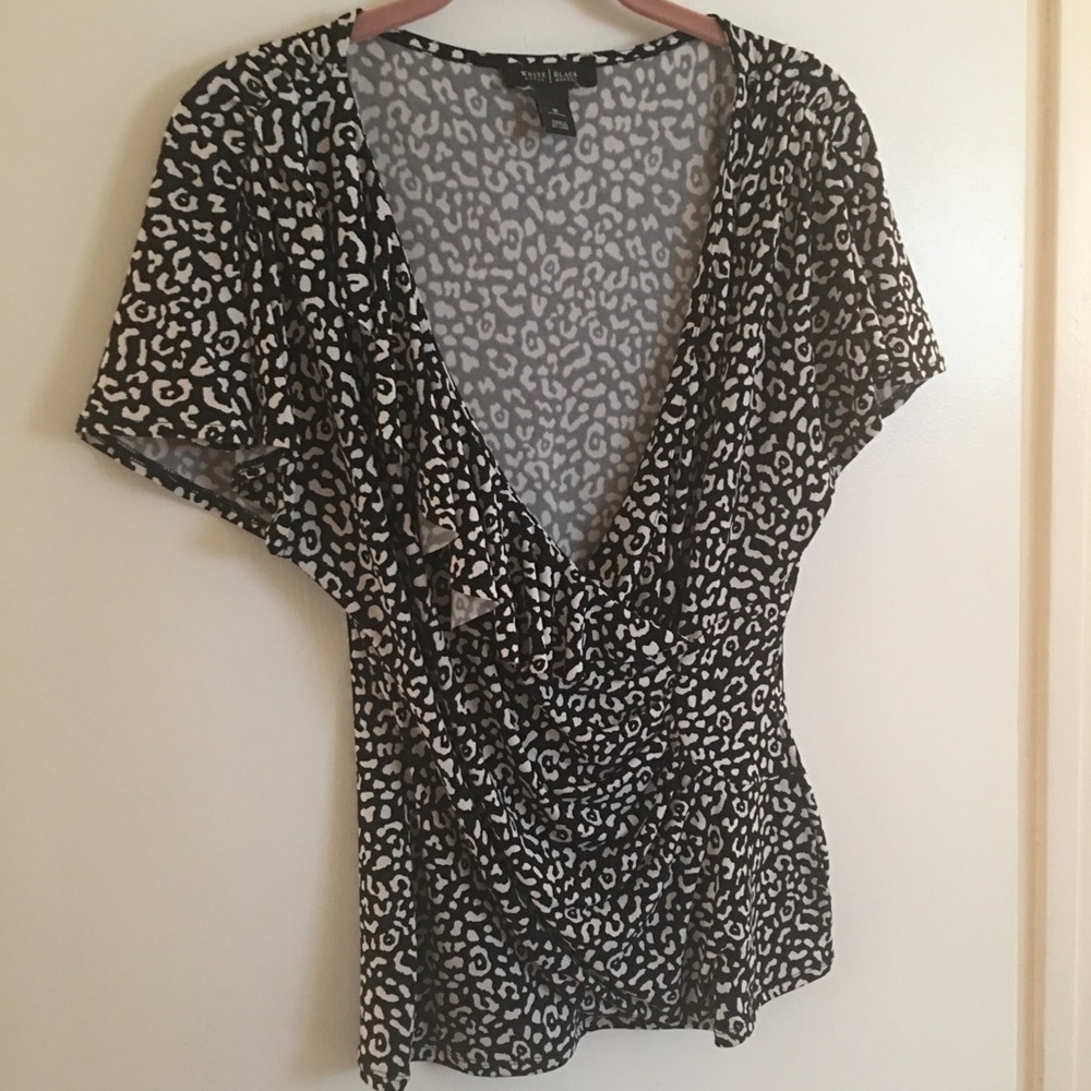 White House Black Market Top Medium